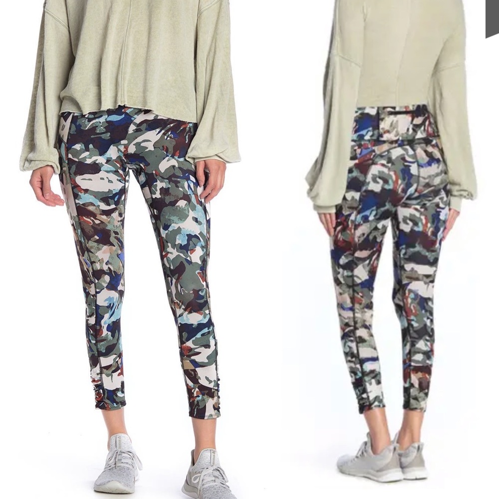 Free People Movement Guinevere Camo 7/8 Leggings